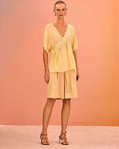 Blusa Crepe Georgette com Renda