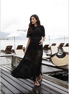 Vestido Longo em Renda