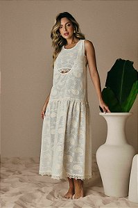 Vestido Bordado com Sobreposição