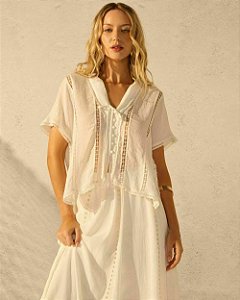 Blusa Renda e Amarrações
