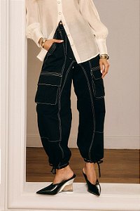 Calça Black com Pesponto