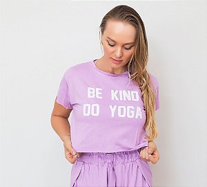 T-shirt Yoga Cropped Lilás - Be Kind Do Yoga