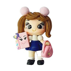 APLIQUE BISCUIT MENINA ESCOLAR COM POMPOM ROSA (6,0CM) - 1 UNIDADE