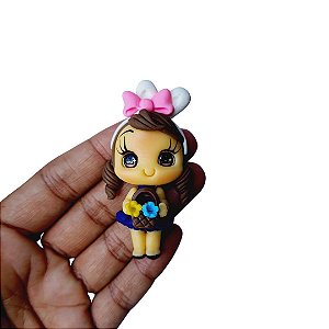 APLIQUE BISCUIT MENINA COELHA COM CESTA PÁSCOA (6,0CM) - 1 UNIDADE