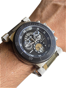 Relógio Invicta Coalition Forces 90028 Masculino Swiss Made Prateado Preto Preto