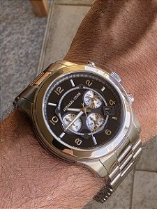 Descubra O Poderoso Relógio Michael Kors Mk8099 De 2010 Robusto