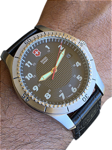 Relógio Swiss Army Vintage – Peça Única à Venda no Brasil