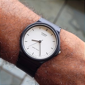 Relógio Casio Quartz Mq-24-7eldf Preto