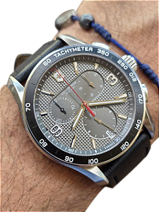 Relógio Victorinox 241657 Cronógrafo Safira 100m Suíço