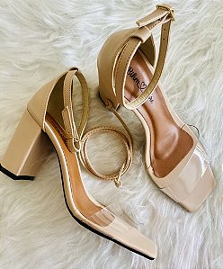 Sandália - salto bloco