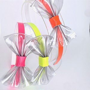 Tiara Neli com laço 8,5 cm
