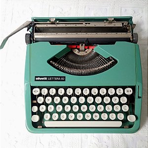 Funcionando Máquina De Escrever Datilografia Olivetti Lettera 82 Verde