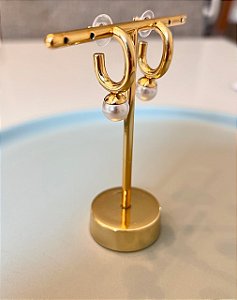 Argola em aço inoxidável com pérola