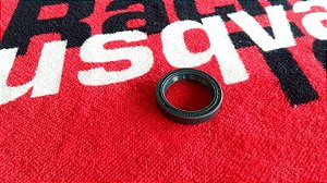 Retentor do pinhão Husqvarna WR 125