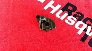 Protetor do comando do acelerador Husqvarna WR 125-250-300-360