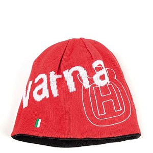 Turning Beanie red/black