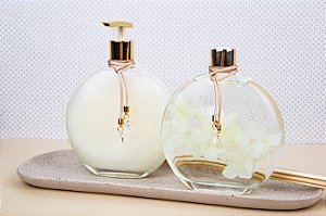 Kit Difusor de Aroma, Sabonete Líquido e Bandeja | Flor de Cerejeira e Bamboo