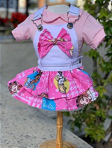 Jardineira Barbie