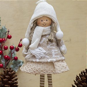 Boneca  de Resina com Cachecol e Touca  30cm