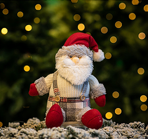 Papai Noel de Pelúcia Sentado – 27,5cm