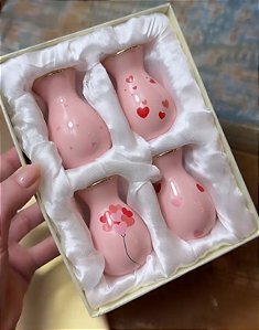 Kit Mini Vaso de Mesa de Porcelana Rosa Coração - Manu Fischer 7x 5cm