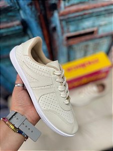 Tênis Moleca Casual Branco Off