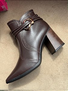 Bota Dakota Salto Alto Café