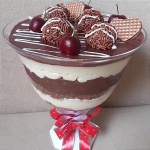 SOBREMESA NA TAÇA -1,25 kg