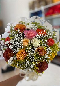 Buquê de 12 Rosas Coloridas