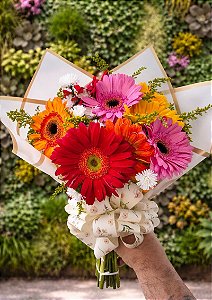 Buque de Gérberas Mista