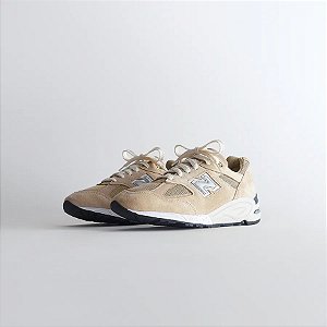 Kith for New Balance 990V2 Tannin
