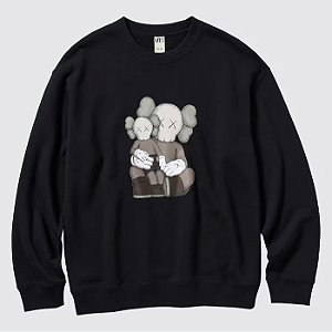 KAWS x Uniqlo Moletom Preta