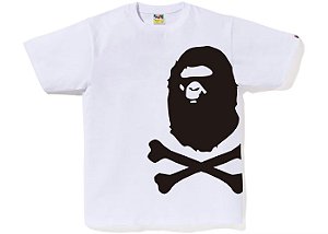 Bape Camiseta Big Ape Crossbone Pigment Print Branco