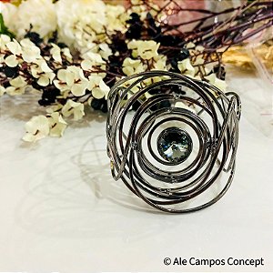 Bracelete Regulável em Design Diferenciado com Cristal Swarovski e Diferentes Banhos