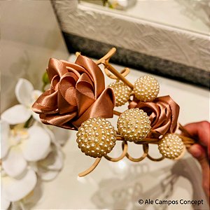 Conjunto de Varetas Decorativas com Botões de Rosa, Bolas Trabalhadas e Varetas em Caracol