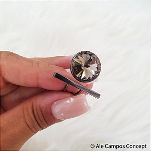 Anel Regulável com Design Estilizado e Cristal Swarovski