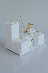Kit Banheiro Em Acrílico - 6 Peças Branco Liso com Dourado