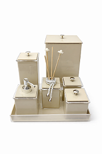 KIT 7 Peças com Lixeira - Nude com Prata