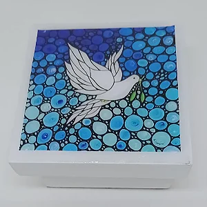 Mini caixa decorada ideal para terço
