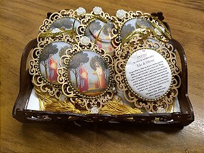 Kit com 10 medalhas ovais Nossa Senhora e Santa Isabel