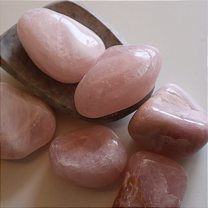 Quartzo Rosa Rolado Jumbo 120 à 180gr -Amor Próprio -Amor incondicional- Relacionamentos