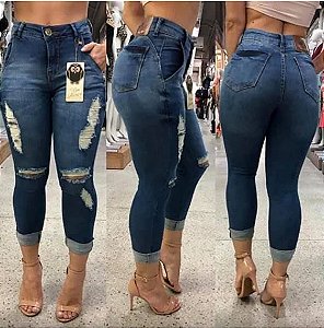 Calça Capri Navalhada.