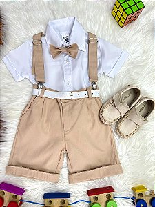 Conjunto Social Camisa Branca e Short Susp. Gravata Caqui