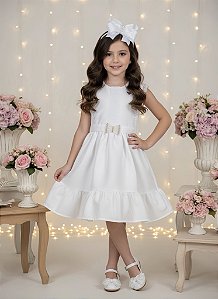 Vestido Infantil Branco com Guipir e Cinto Broche Festas