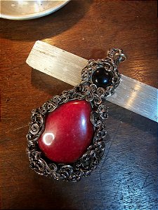 Pingente Jade Vermelho e Obsidiana
