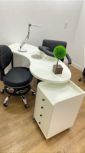 Combo triplo + Mesa para nail desginer + mini mocho + cadeiras (Estilo Meia Lua)
