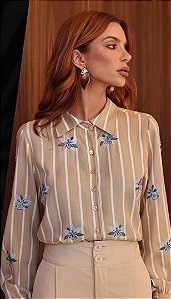 Camisa Manga Longa com Bordado Floral