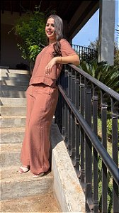 Calça Reta com Bolso Faca
