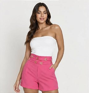 Short rosa com detalhe cinto