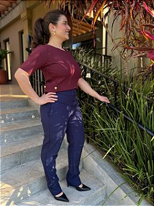 Blusa Canelada com detalhe em Botões
